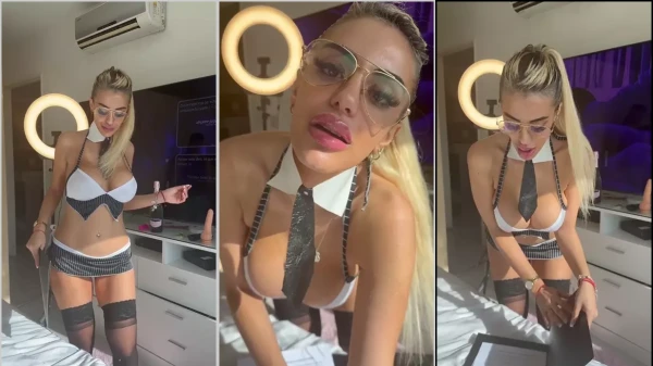 Anto Pane con un atuendo sexy